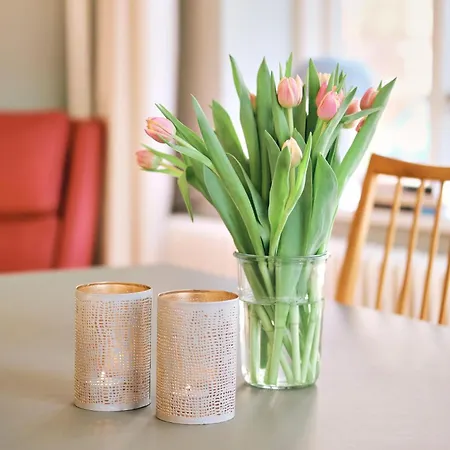 Rosa - Charmante, Grosse Altbauwohnung Апартаменты *