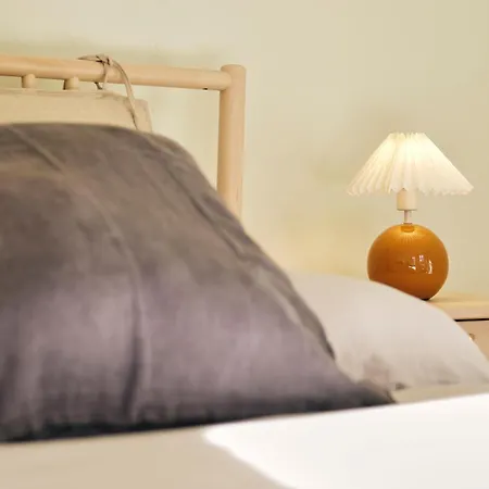 Rosa - Charmante, Grosse Altbauwohnung شقة