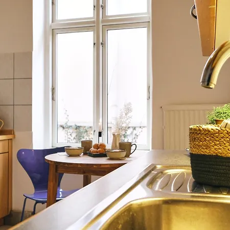 Villa Rosa - Charmante, Grosse Altbauwohnung Apartment