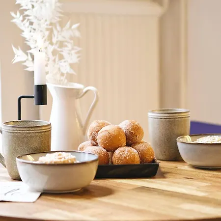 Rosa - Charmante, Grosse Altbauwohnung شقة *