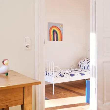 Apartment Villa Rosa - Charmante, Grosse Altbauwohnung *