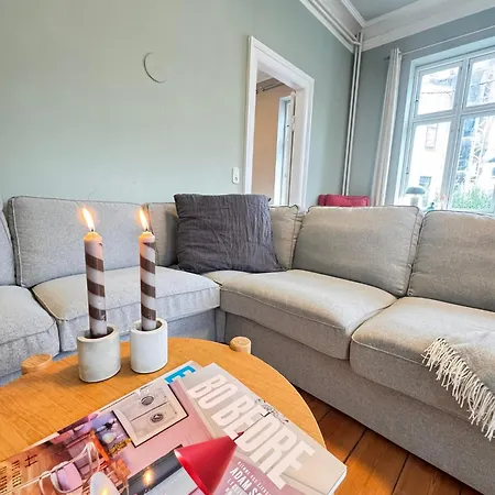 Appartement Rosa - Charmante, Grosse Altbauwohnung Flensbourg