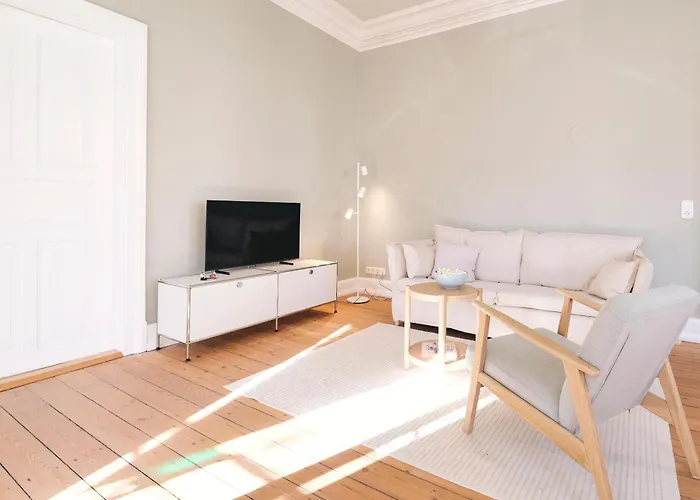 Apartament Rosa - Charmante, Grosse Altbauwohnung *